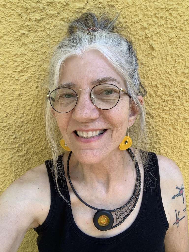 me in reflector - web