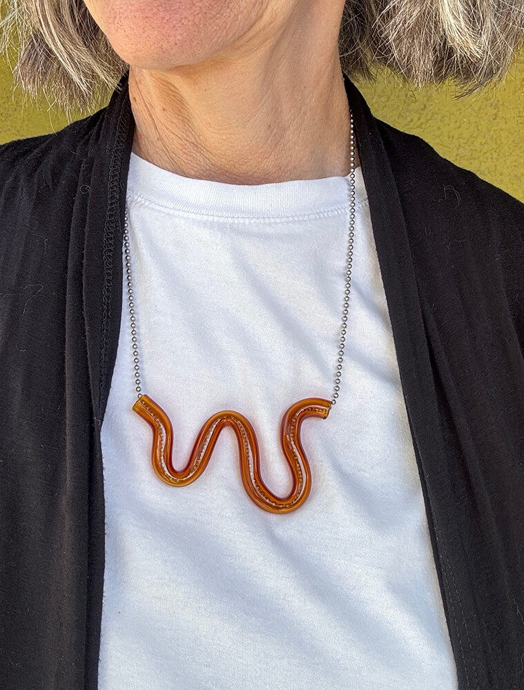 The Original Wiggle borosilicate necklace - amber
